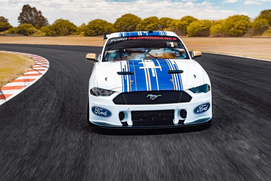  Ford Mustang Supercar Racer 2019 года  (фото 4 из 15)